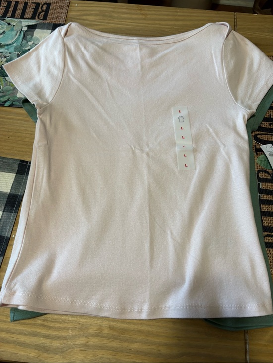 Old Navy Tops - Women’s Light Pink Short Sleeve Tee - Old Navy
